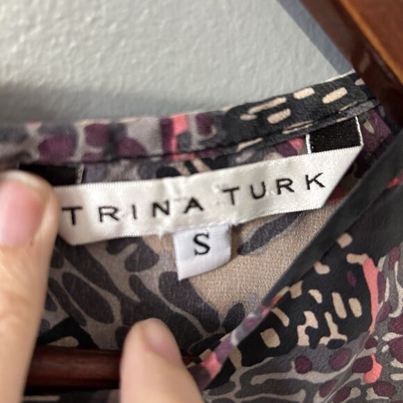 Trina Turk Silk Top Size Small Artsy Luxe Lightweight Blouse Womens Chic Office - Picture 3 of 14